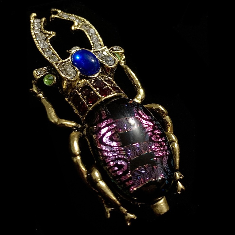 Beautiful Dichroic glass beetle brooch/pin.